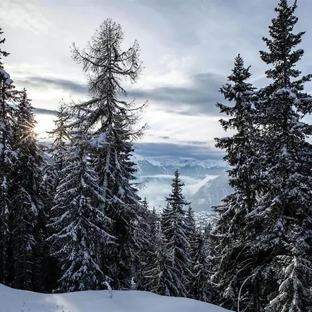 With Unobstructed View Inthe * La Tzoumaz