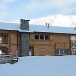 With Marvelous View * La Tzoumaz